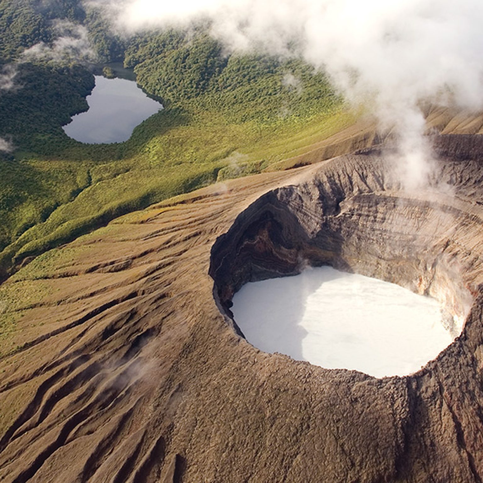 place-central-america-costa-rica-rincon-de-la-vieja-national-park